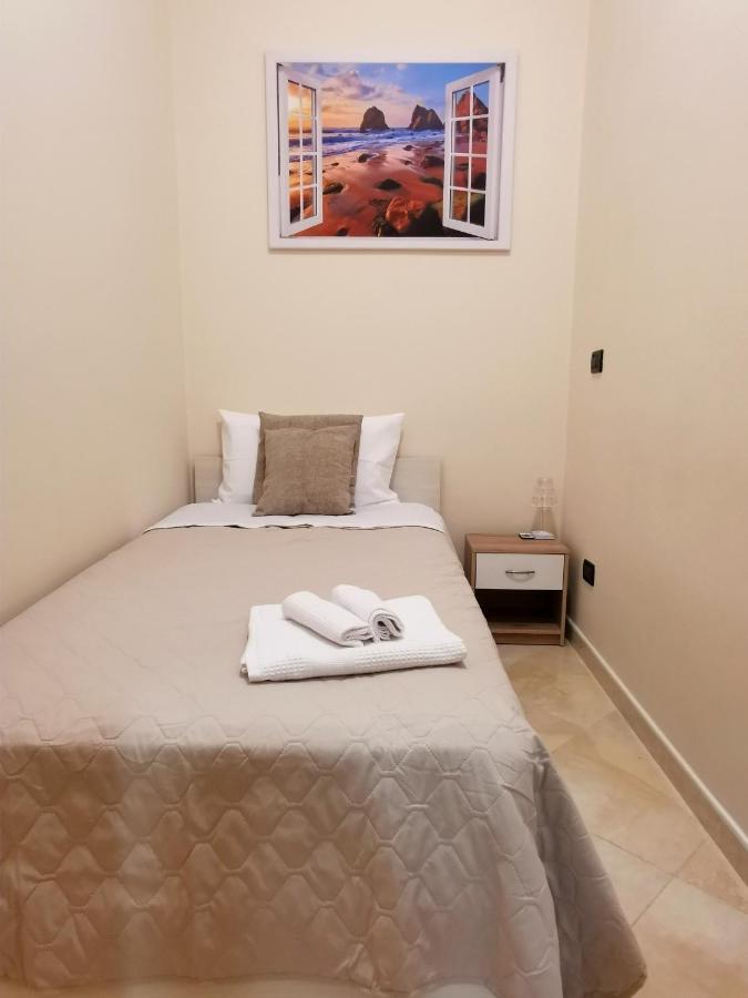 Loft Magna Grecia Reggio Calabria Centro Storico A 3 Minuti A Piedi Dal Mare 아파트 외부 사진