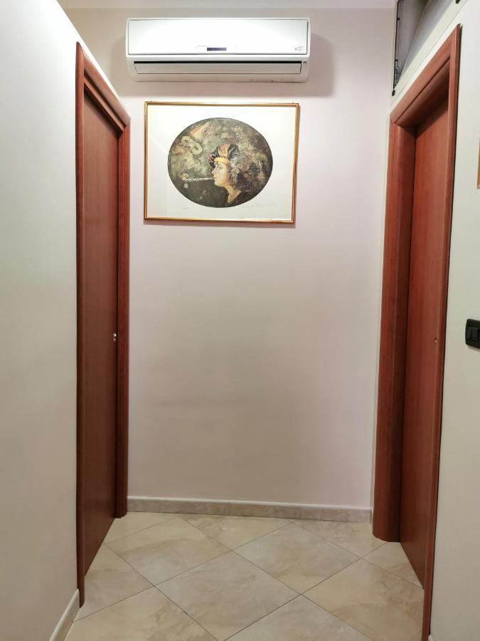 Loft Magna Grecia Reggio Calabria Centro Storico A 3 Minuti A Piedi Dal Mare 아파트 외부 사진