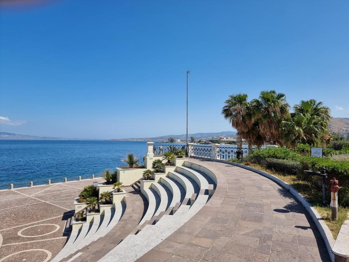 Loft Magna Grecia Reggio Calabria Centro Storico A 3 Minuti A Piedi Dal Mare 아파트 외부 사진