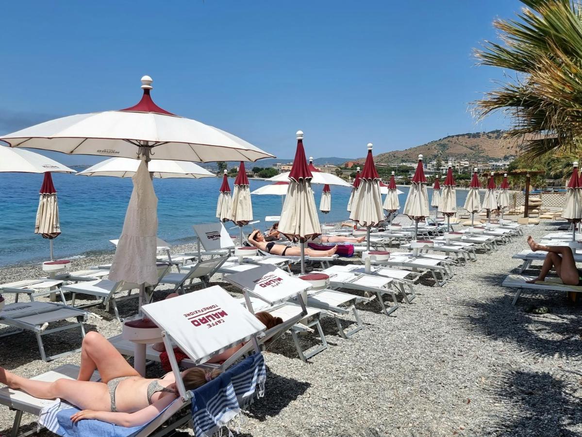 Loft Magna Grecia Reggio Calabria Centro Storico A 3 Minuti A Piedi Dal Mare 아파트 외부 사진