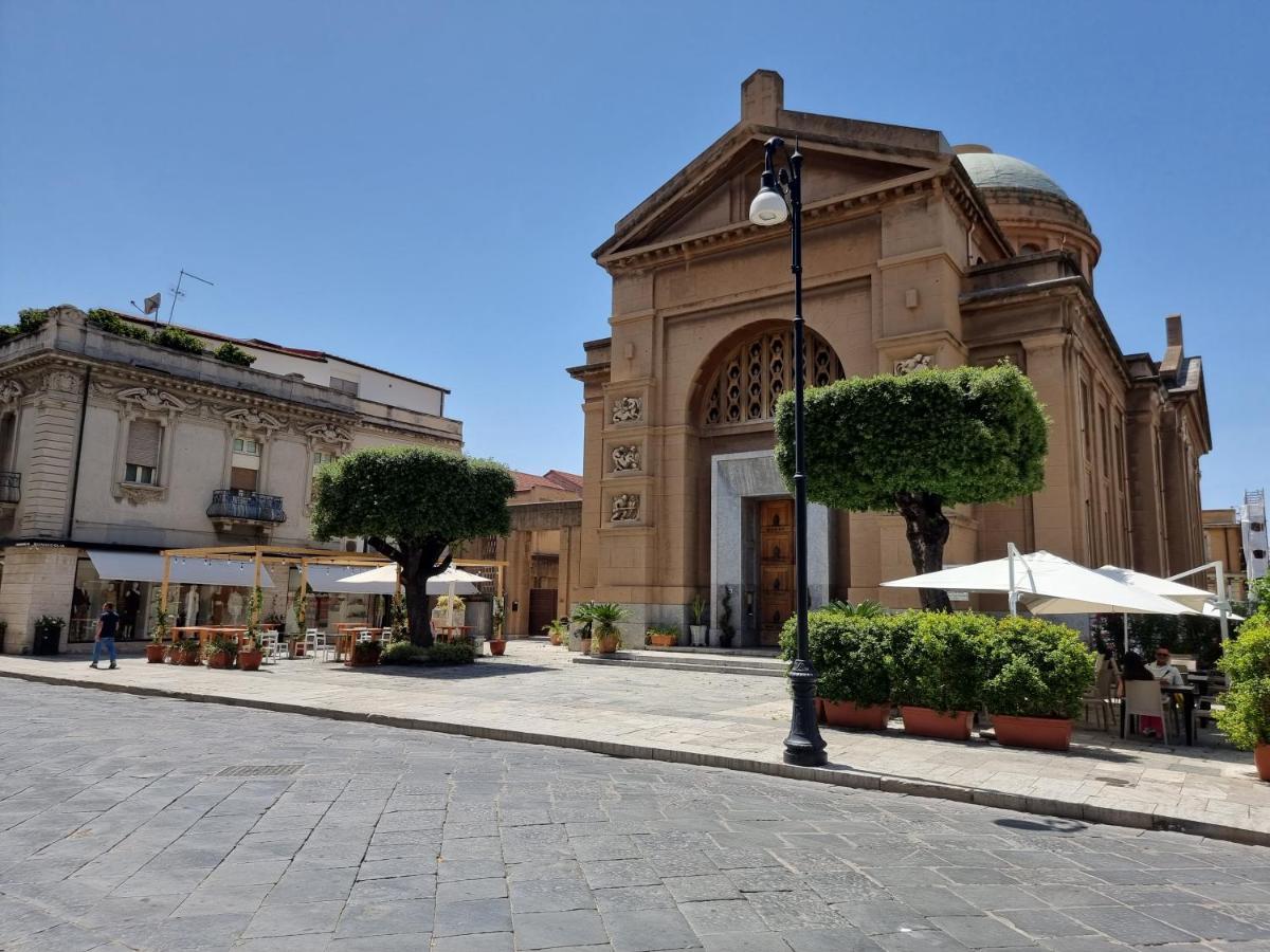 Loft Magna Grecia Reggio Calabria Centro Storico A 3 Minuti A Piedi Dal Mare 아파트 외부 사진