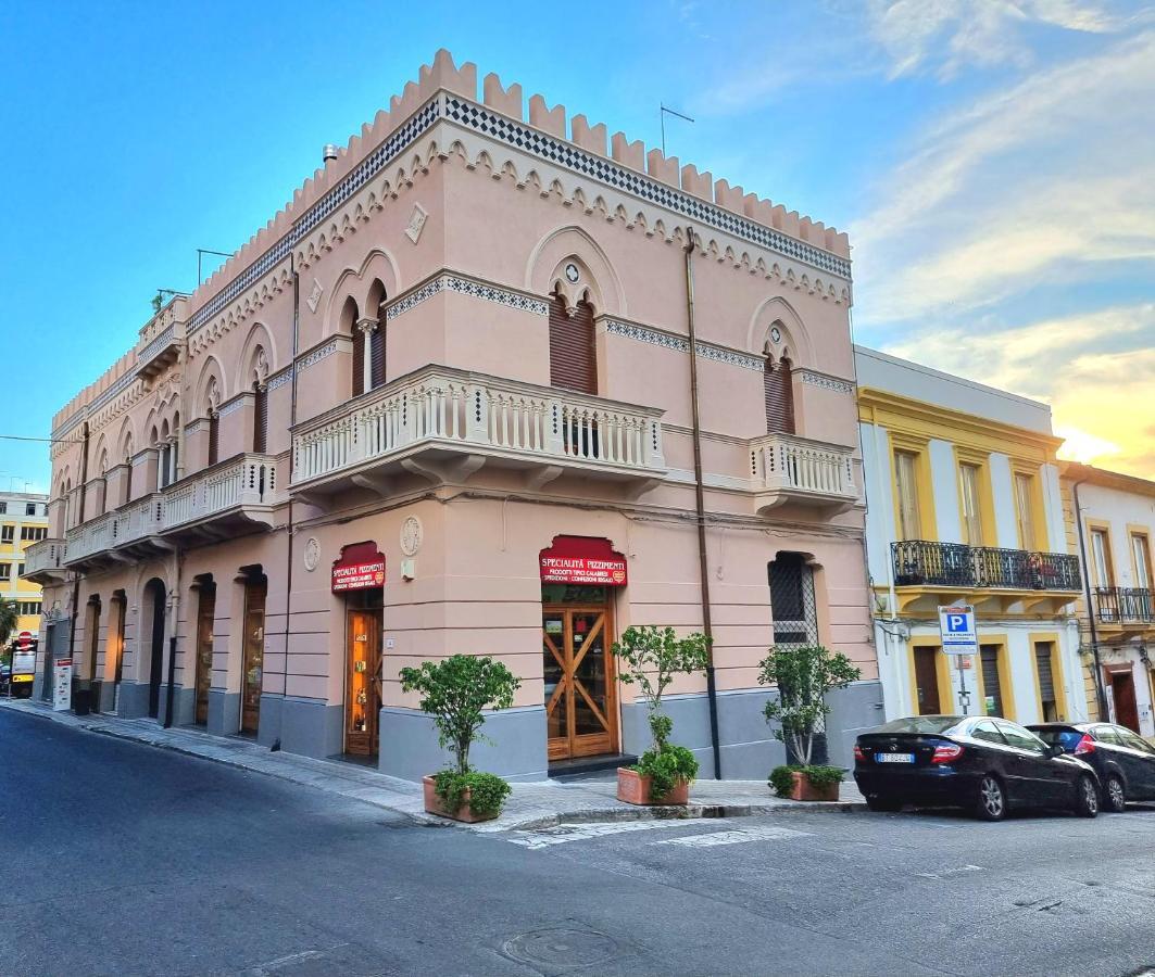 Loft Magna Grecia Reggio Calabria Centro Storico A 3 Minuti A Piedi Dal Mare 아파트 외부 사진