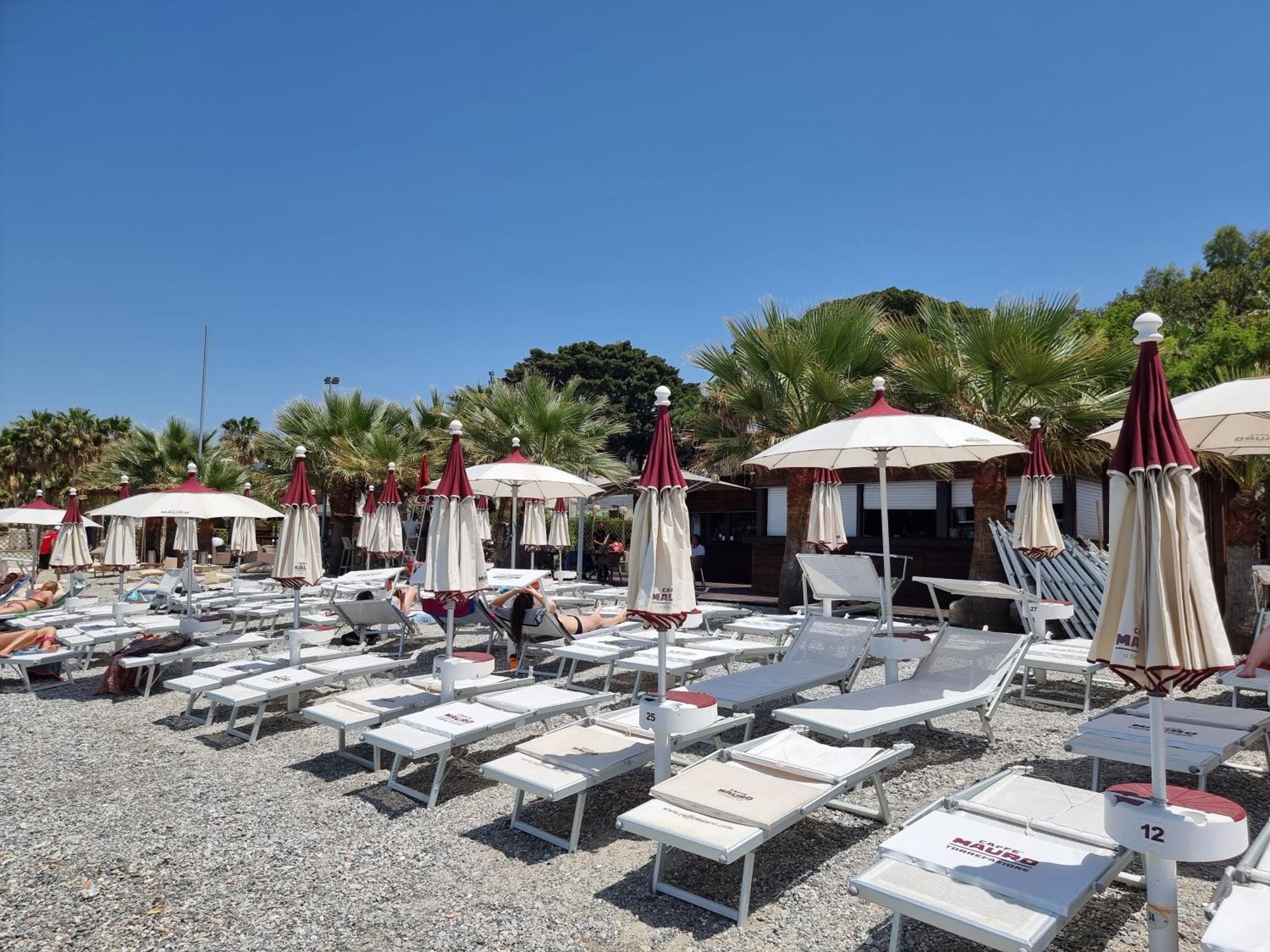 Loft Magna Grecia Reggio Calabria Centro Storico A 3 Minuti A Piedi Dal Mare 아파트 외부 사진